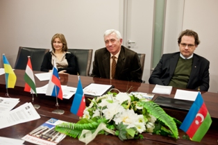 Елена Свентицкая, Александр Байков, Дайнис Шрюбша. Рига. 07.12.2011. 